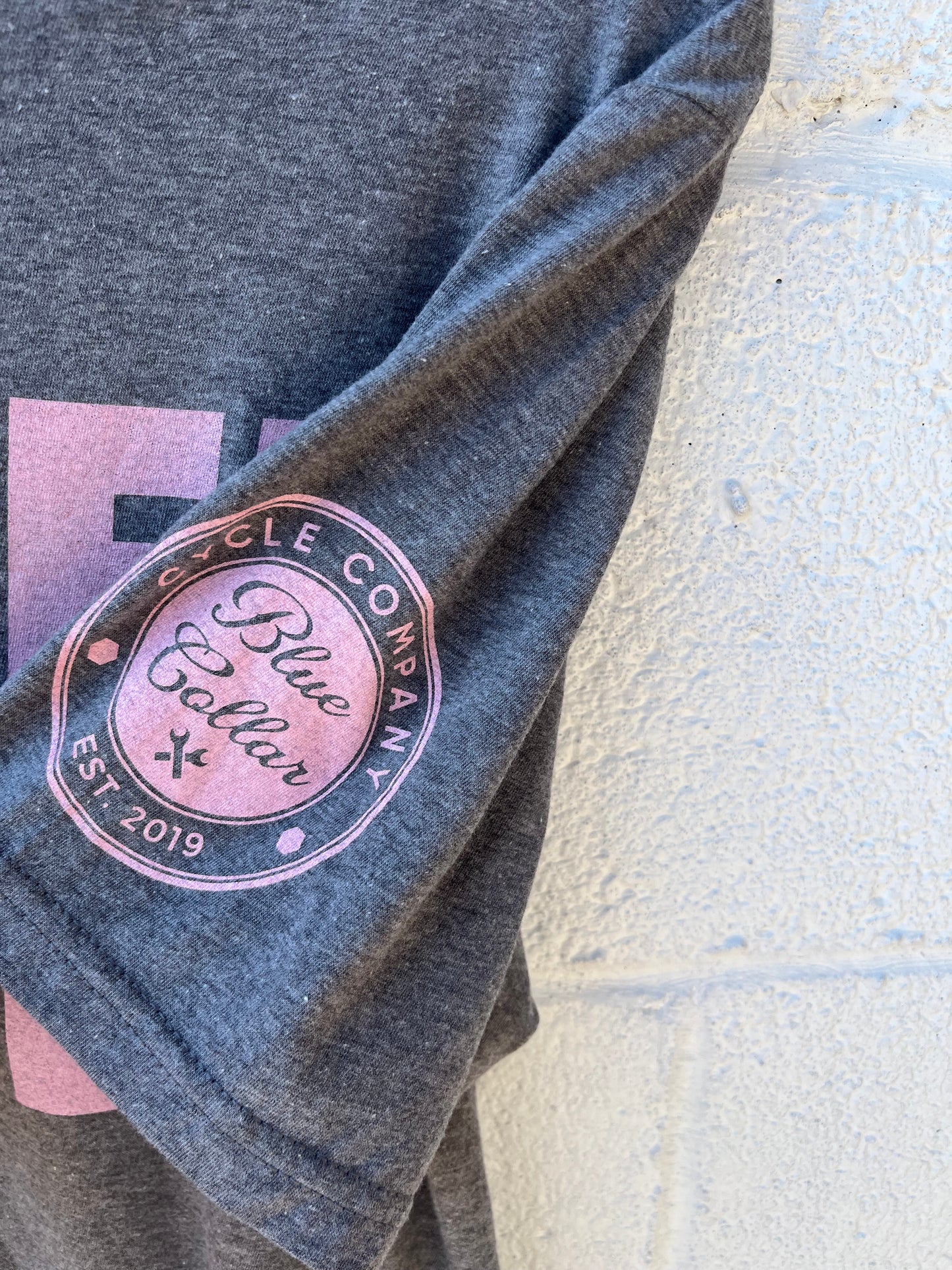 MODEL CITIZEN T-SHIRT