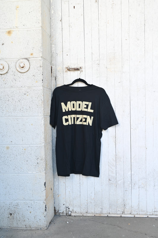 MODEL CITIZEN T-SHIRT