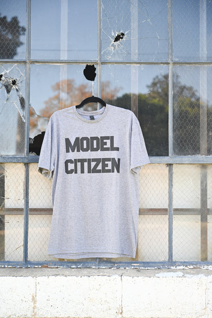 MODEL CITIZEN T-SHIRT